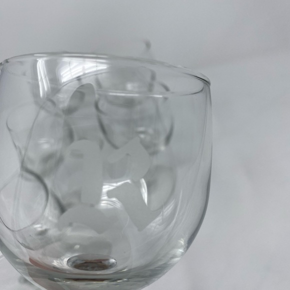 Set of 6 Vintage “R” Frosted Monogram Wine Glasses - Picture 5 of 7
